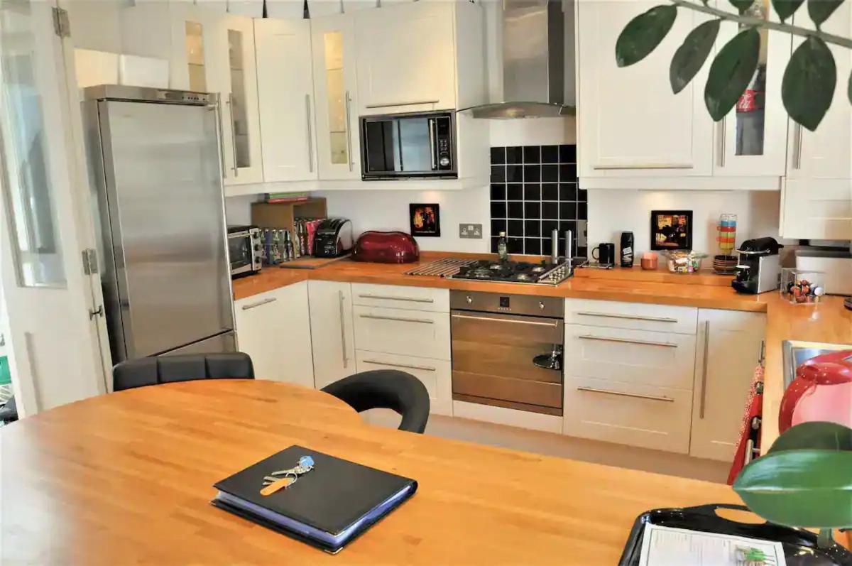 Sunny 2 Bedroom, 2 Bathroom Apartment With Roof Terrace London Kültér fotó